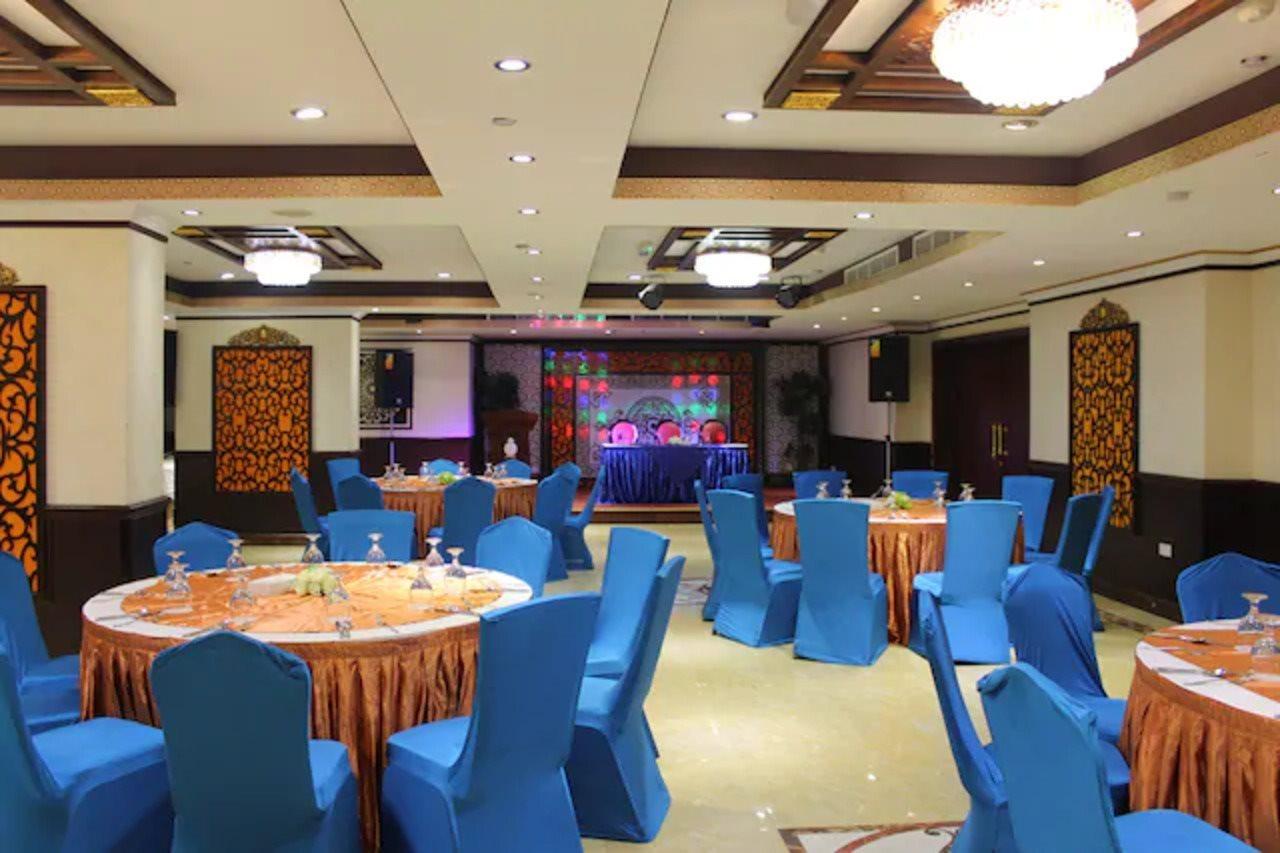 Clifton International Hotel Fujairah Exteriör bild