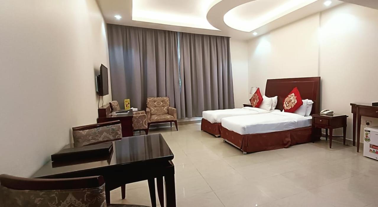 Clifton International Hotel Fujairah Exteriör bild